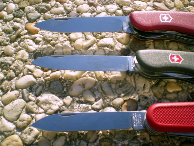 Petit comparatif de trois modèle de Victorinox Dscn6482-3698d40